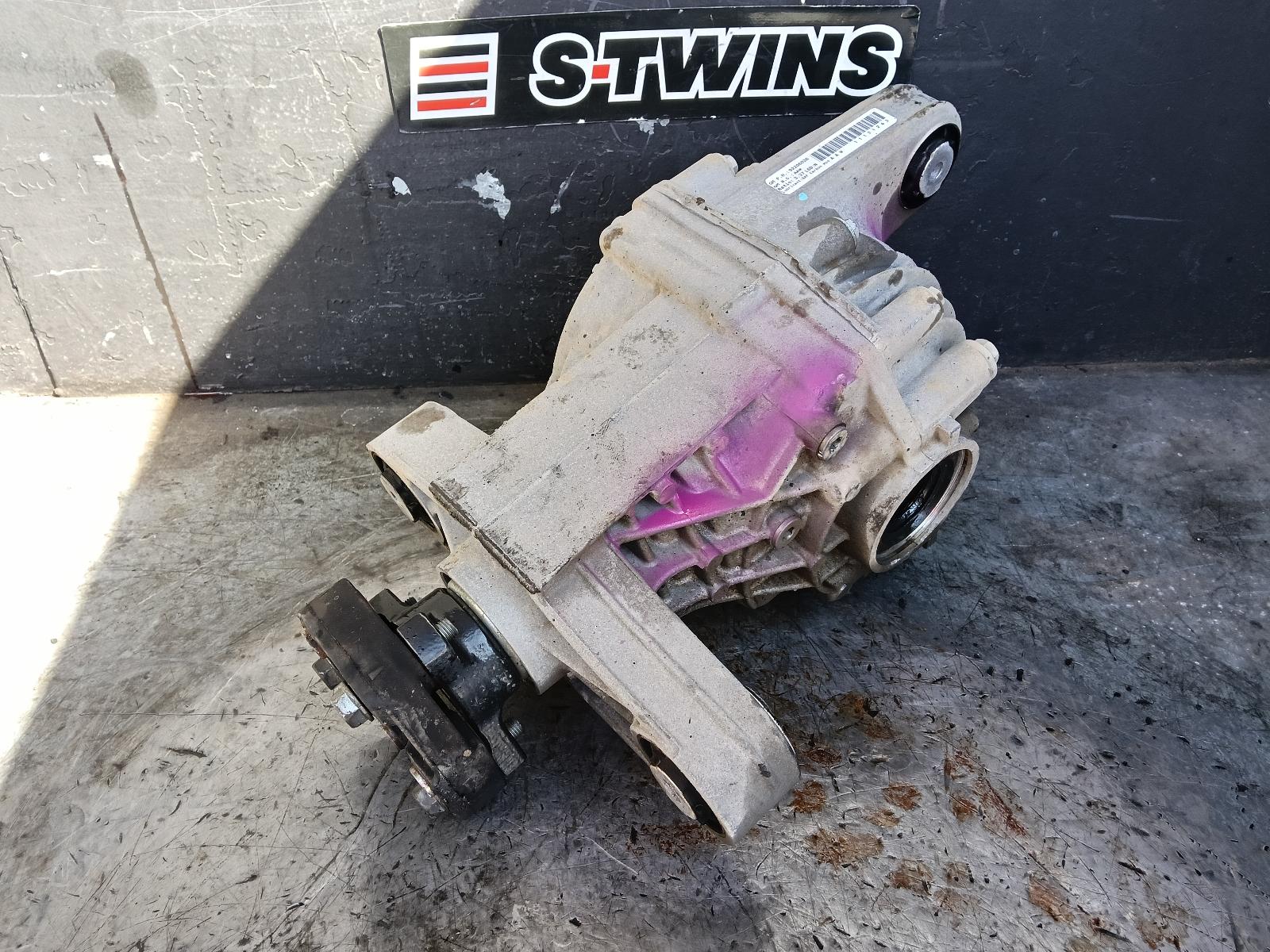 2011 HOLDEN COMMODORE DIFFERENTIAL CENTRE VE, V6, 3.27 RATIO, LSD TYPE, 08/06-05/13 0000422433