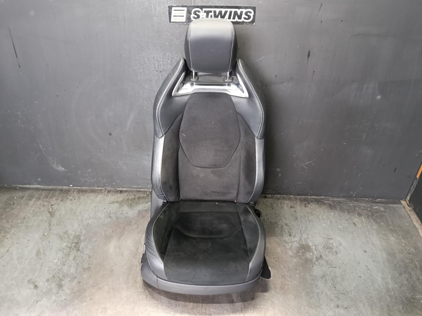 2018 TOYOTA COROLLA FRONT SEAT RH FRONT, E210, LEATHER/CLOTH, HATCH, ZR, 07/18- 0000422913