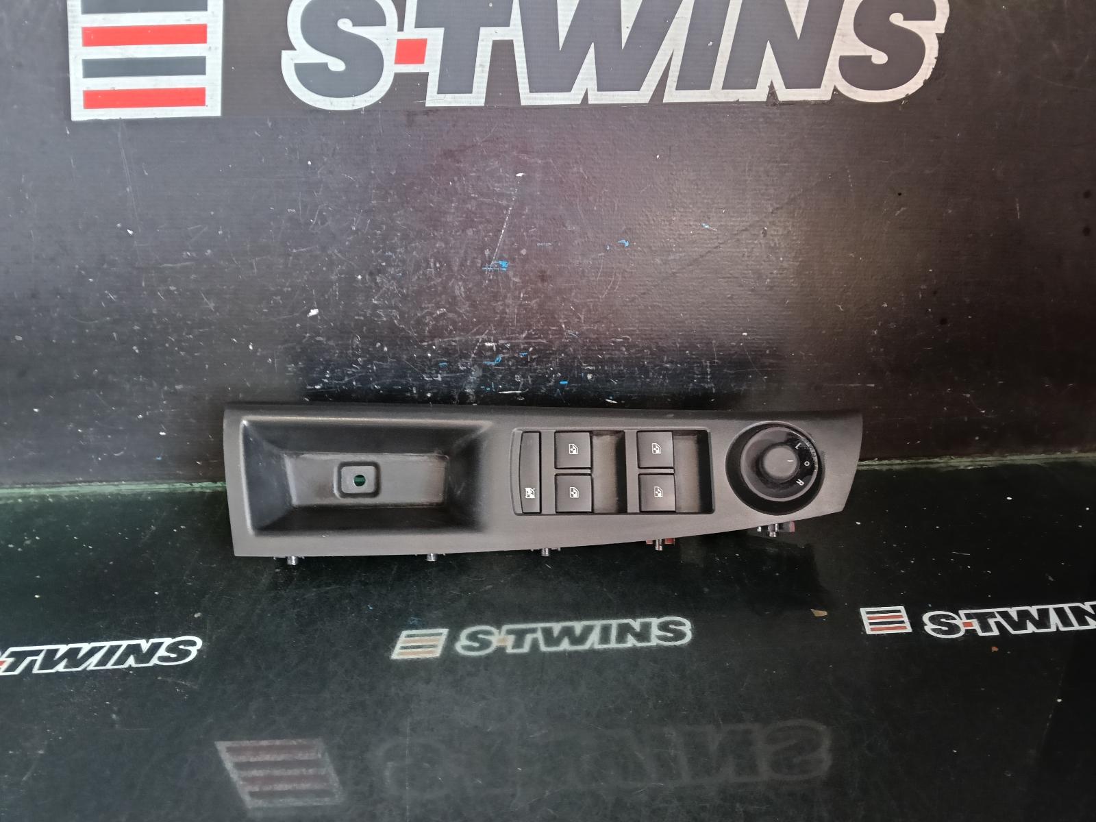2014 HOLDEN CRUZE PWR DR WIND SWITCH RH FRONT (MASTER SWITCH), JH, 03/11-01/17 0000423368