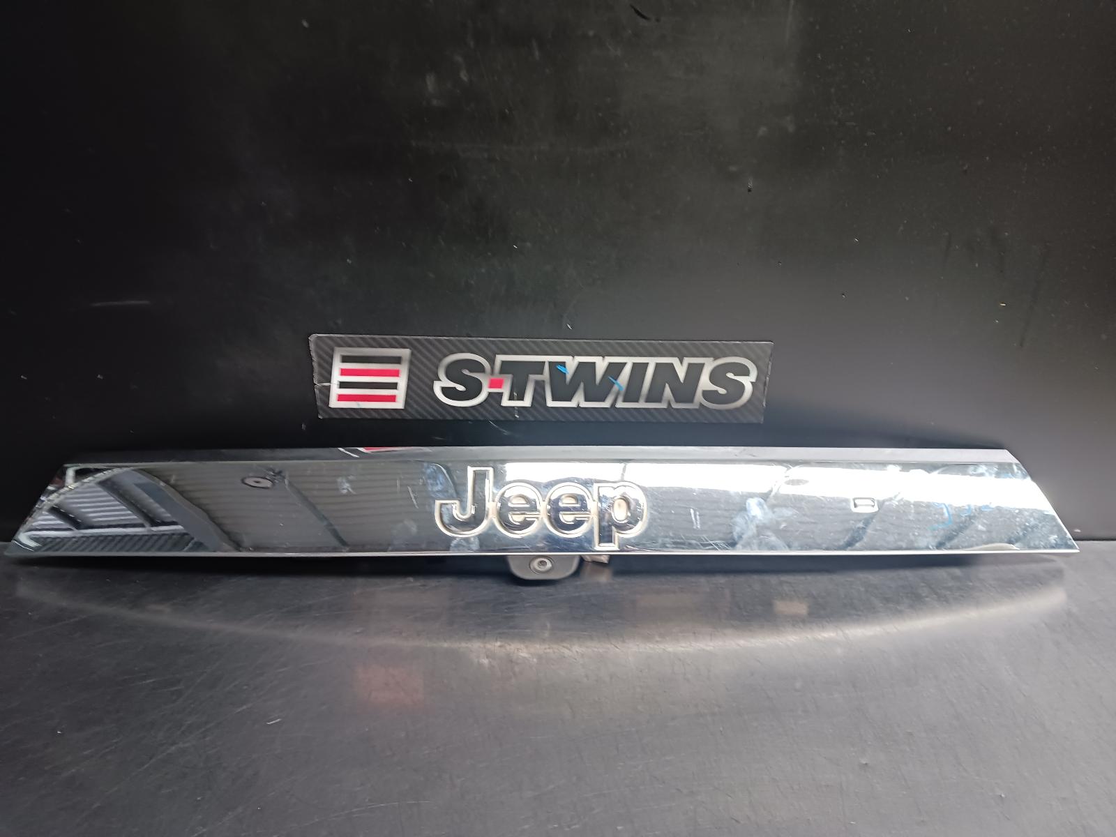 2011 JEEP GRANDCHEROKEE REVERSE CAMERA REVERSE CAMERA (TAILGATE HANDLE MOUNTED), WK, 01/11-02/22 0000250903
