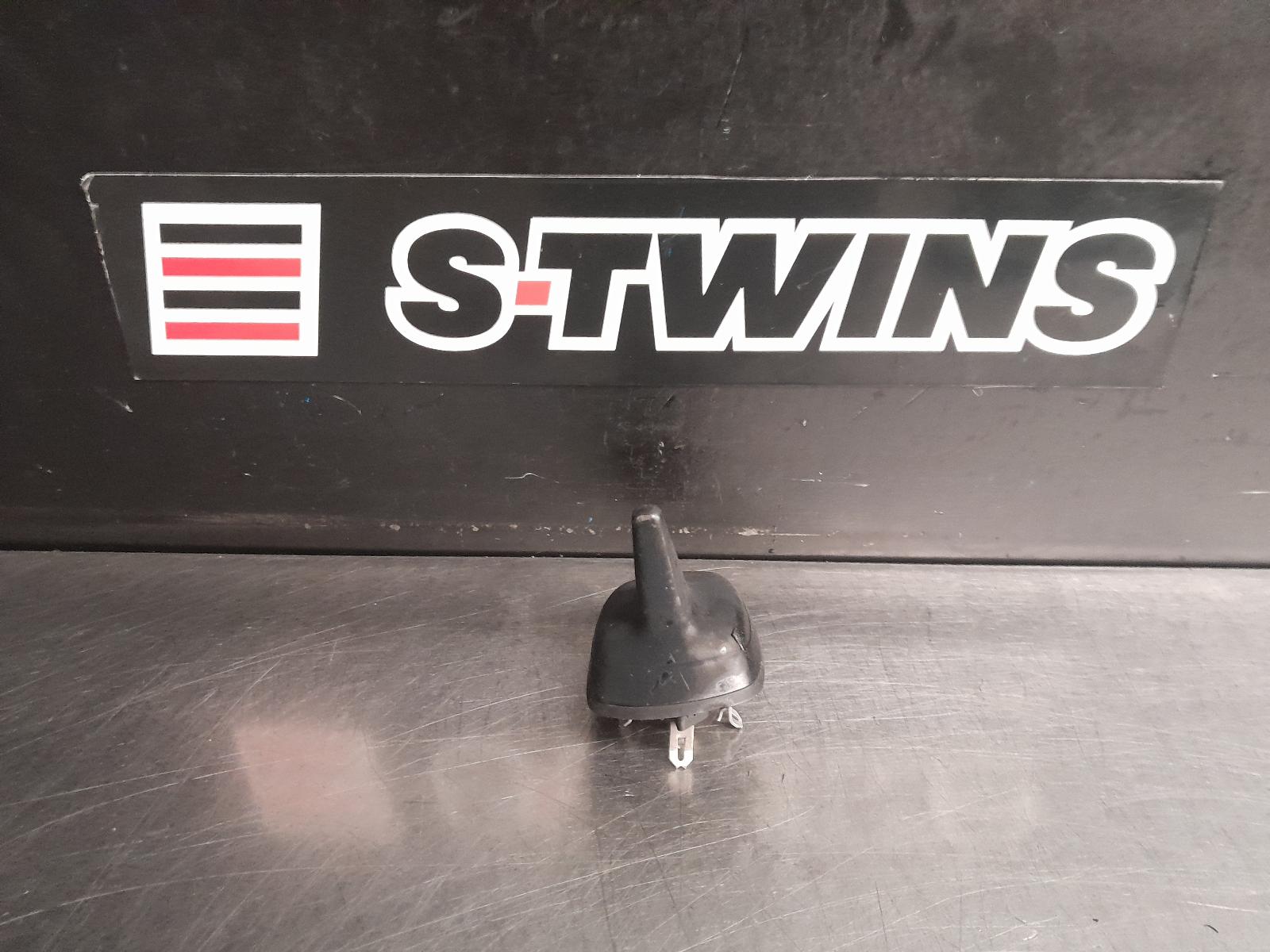2017 SKODA SUPERB ANTENNA NP, 03/16-06/24 0000283378