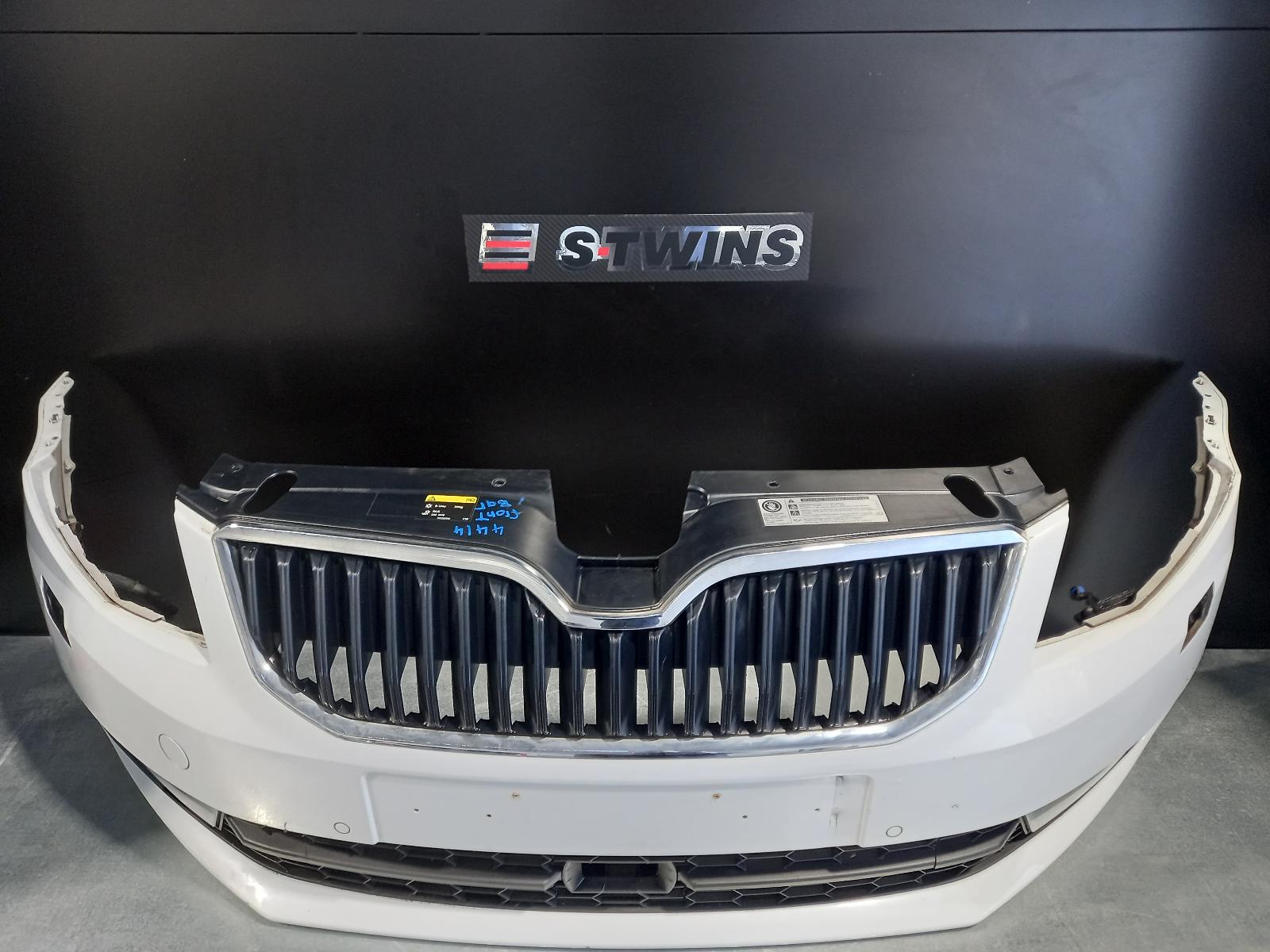 2016 SKODA OCTAVIA FRONT BUMPER NE, STANDARD, W/ PARK ASSIST & H/LAMP WASHER TYPE, 11/13-02/17 0000161094