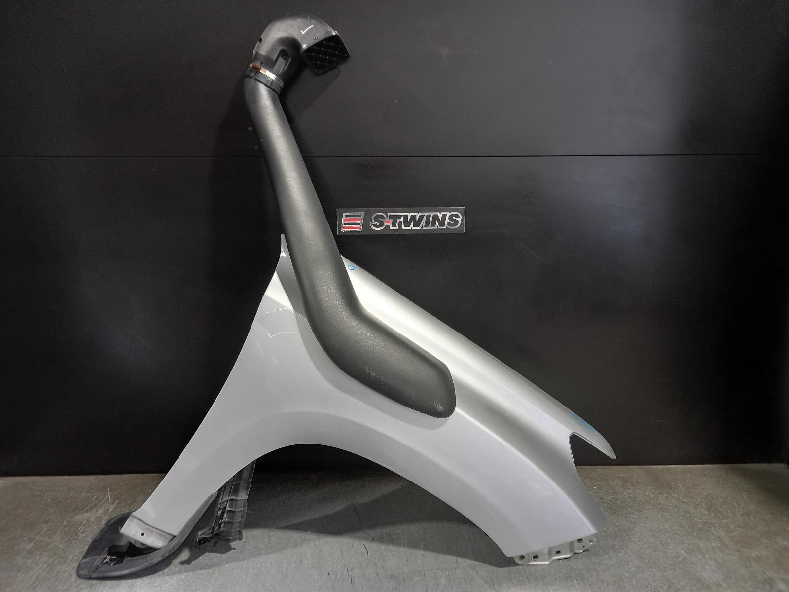 2013 TOYOTA PRADO RIGHT GUARD 150 SERIES, W/ SNORKEL HOLE TYPE, 08/09-07/17 0000240439