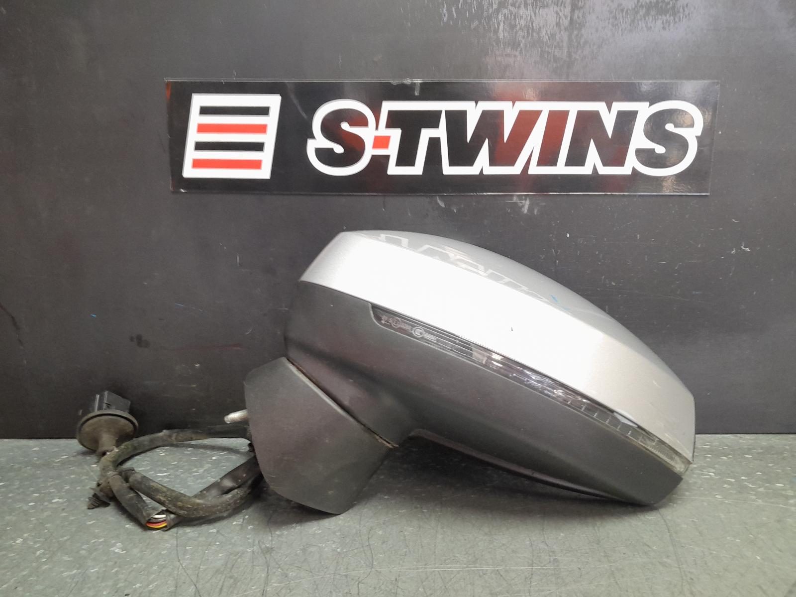 2014 AUDI A3 RIGHT DOOR MIRROR 8V, A3, HATCH, MANUAL FOLD, NON LANE CHANGE ASSIST TYPE (6XC/7Y0), 03/13-10/20 0000354857