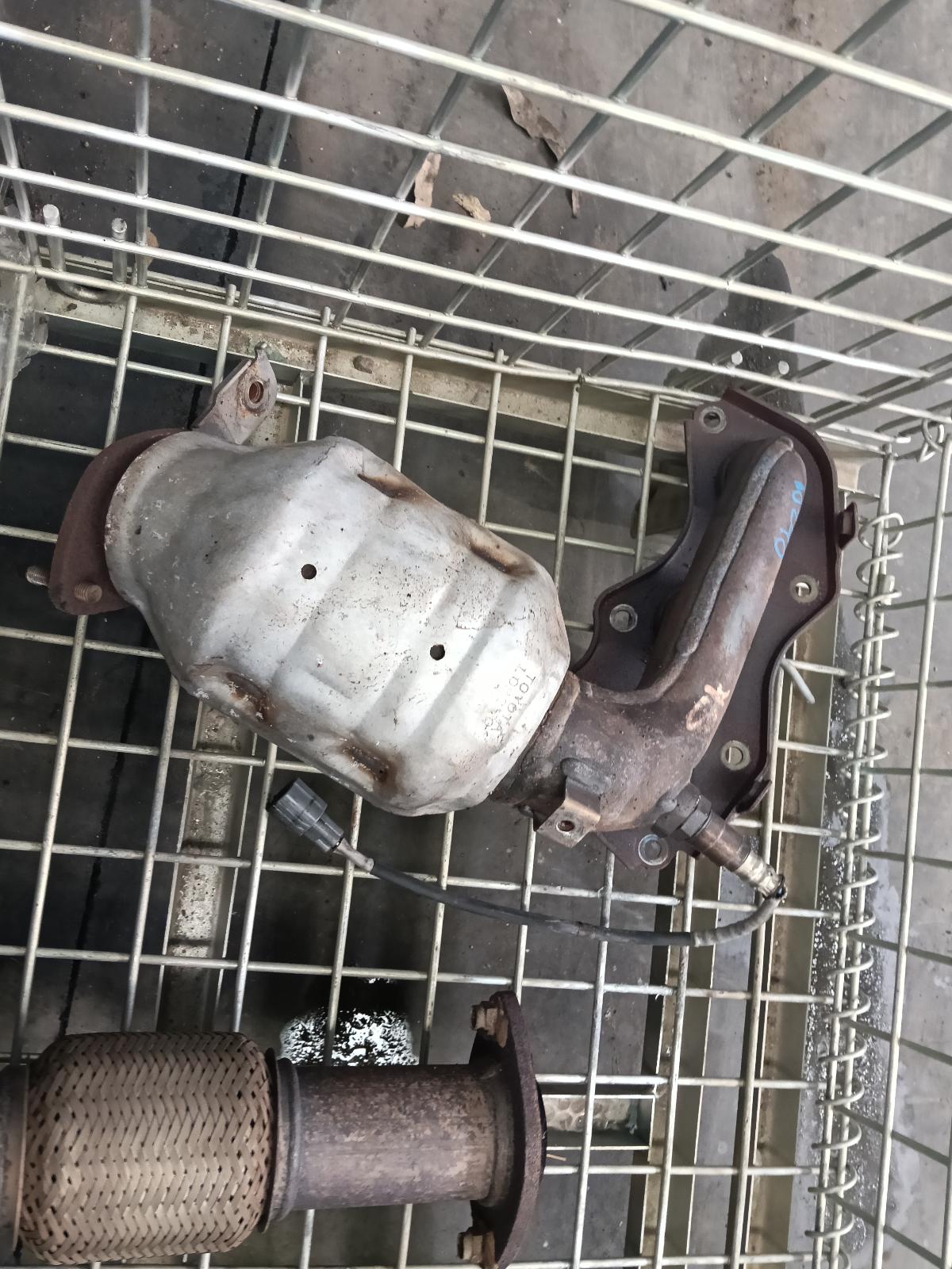 2015 TOYOTA KLUGER CATALYTIC CONVERTER MANIFOLD-CAT TYPE, 3.5, PETROL, FRONT, GSU50/GSU55, 12/13-10/16 0000417589