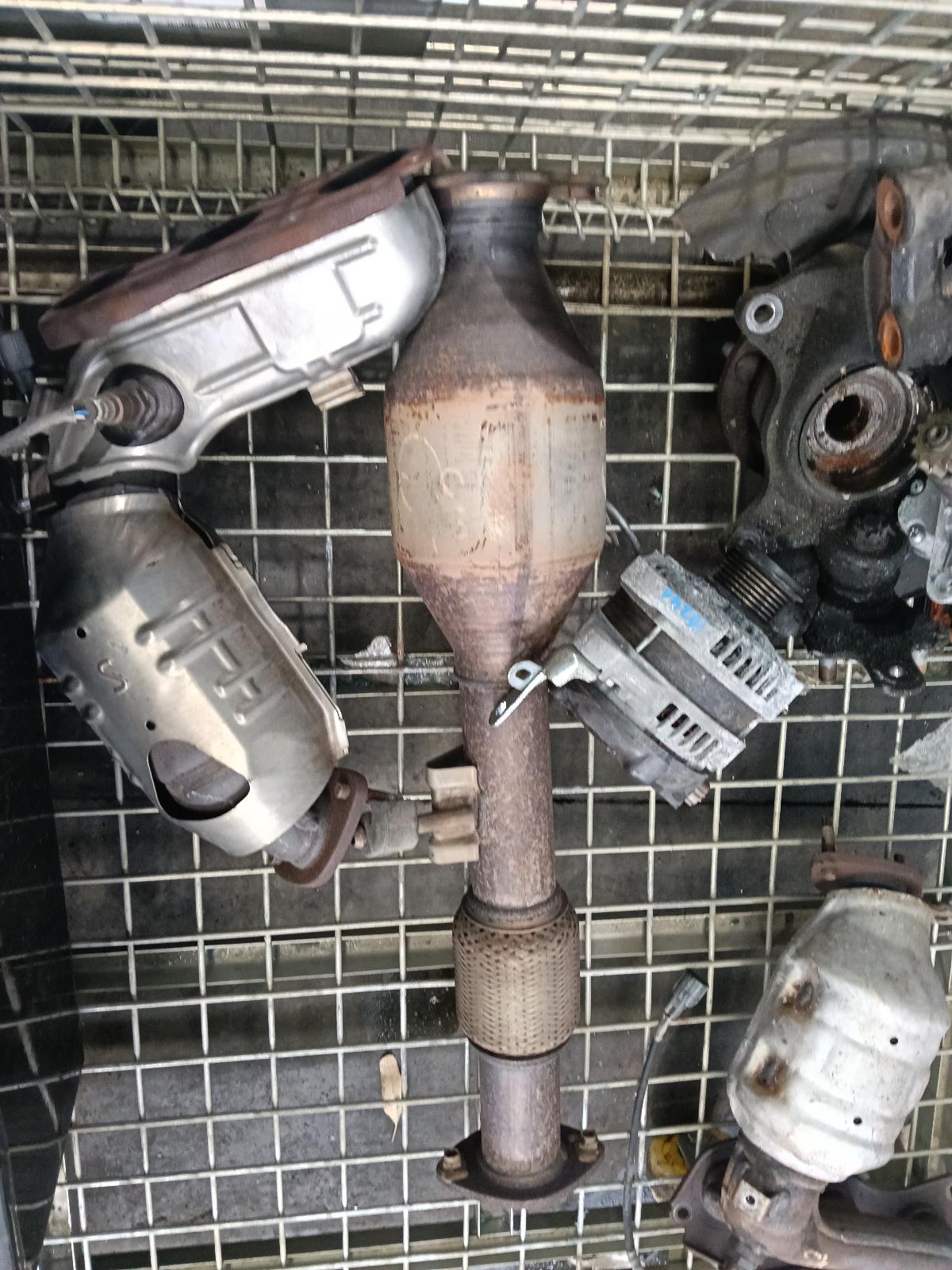 2015 TOYOTA KLUGER CATALYTIC CONVERTER UNDER CAR-CAT TYPE, 3.5, PETROL, GSU50/GSU55, 12/13-10/16 0000417591