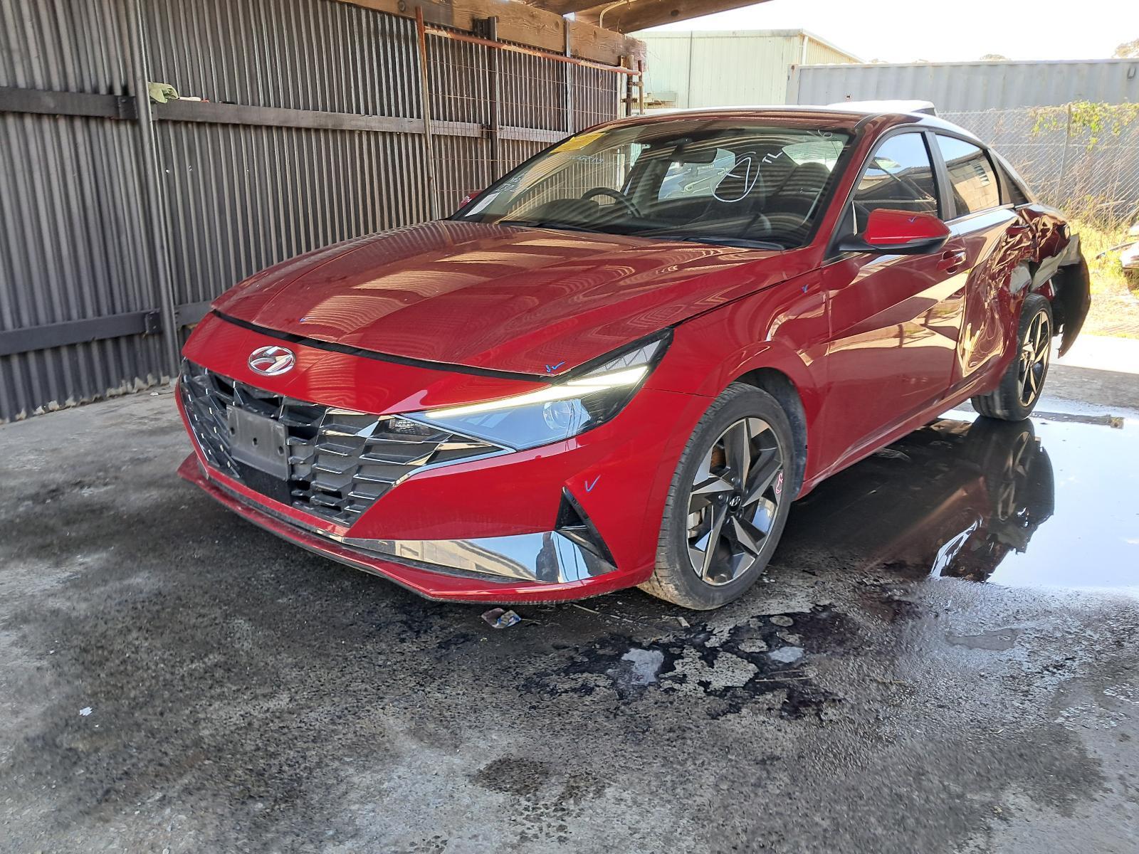 2023 HYUNDAI I30 HEADREST CN7, SEDAN, 10/20