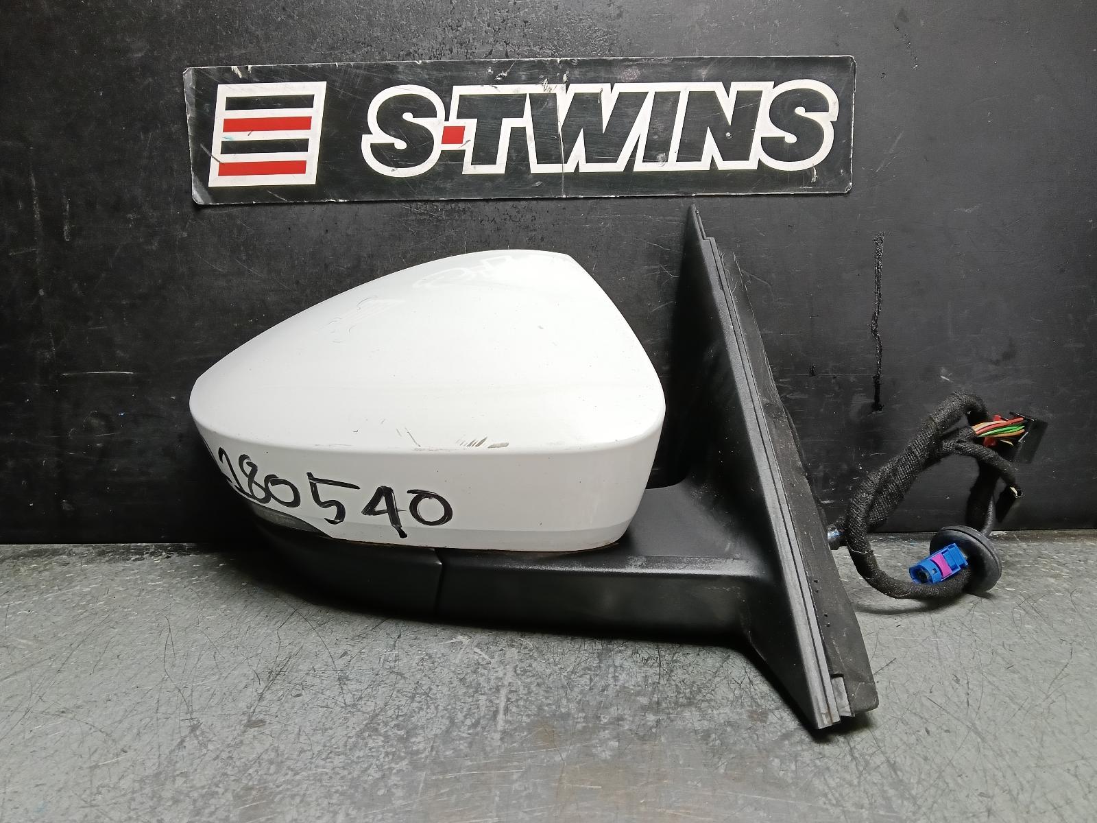 2017 SKODA KODIAQ RIGHT DOOR MIRROR NS, COLOUR CODED, 02/17-06/21
