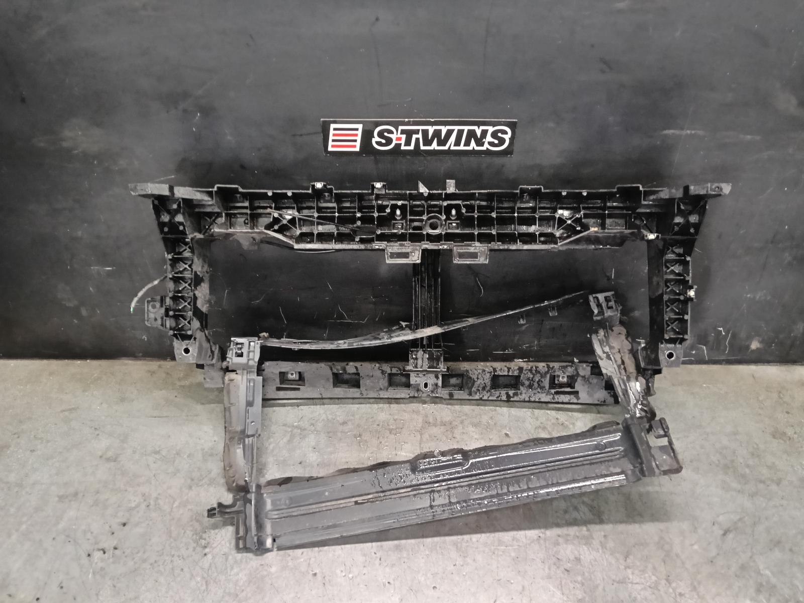 2021 RENAULT TRAFIC RADIATOR SUPPORT X82, 01/15