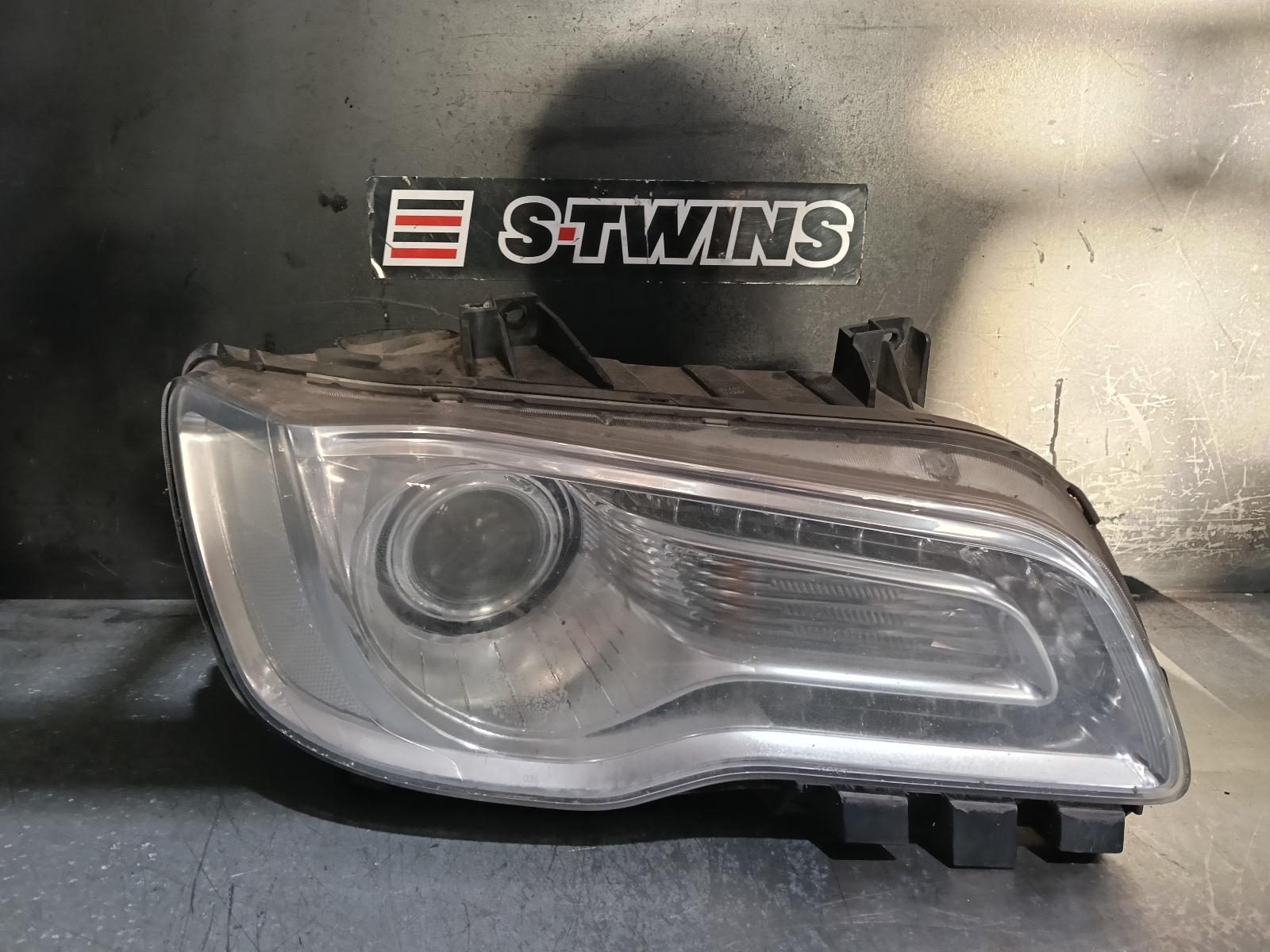 2020 CHRYSLER 300C RIGHT HEADLAMP LX2, XENON, W/ CHROME BEZEL TYPE, 01/15-12/21