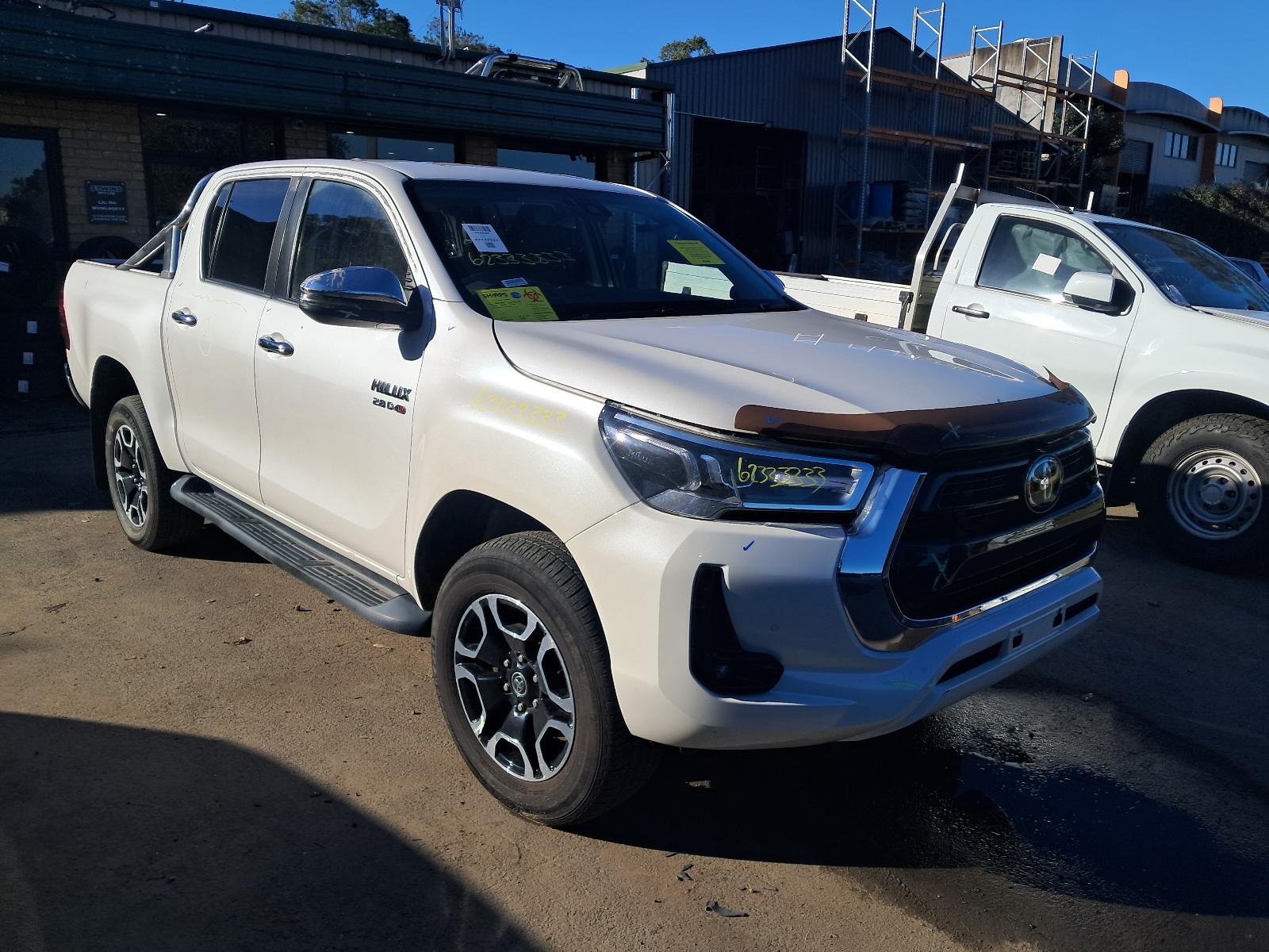 2021 TOYOTA HILUX STEERING WHEEL LEATHER, W/ CRUISE/AUDIO/PHONE, DISPLAY CONTROLS, NON RADAR AND LANE CONTROLS TYPE, 06/15-09/25