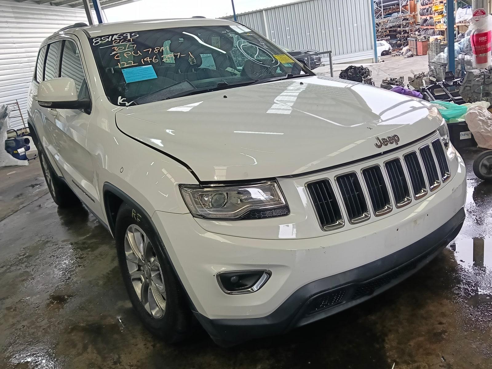 2014 JEEP GRANDCHEROKEE LEFT DOOR MIRROR NON MEMORY, NON AUTO DIM, NON BLIND SPOT, NON PUDDLE, COLOUR CODED, WK, 04/13-12/16