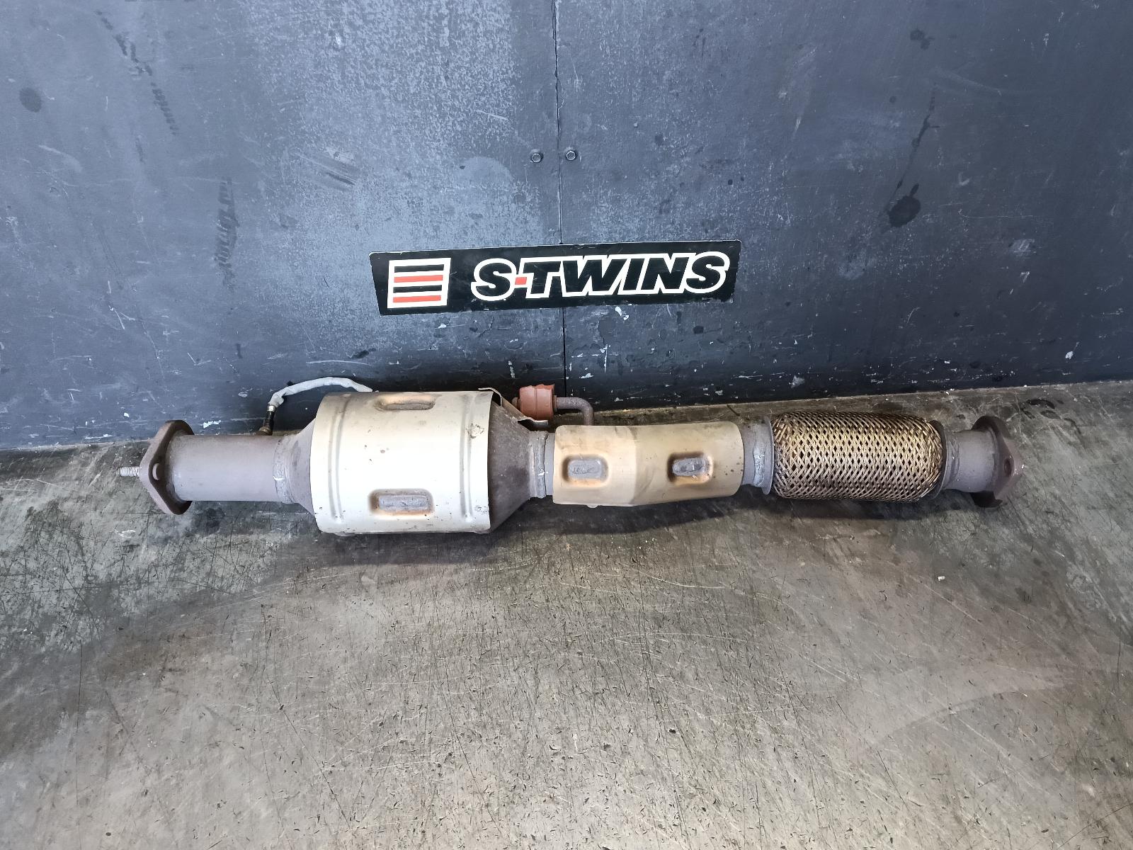2017 LDV G10 VAN CATALYTIC CONVERTER SV7A/SV7C, UNDER CAR-CAT TYPE, PETROL, 2.0, TURBO, 04/15