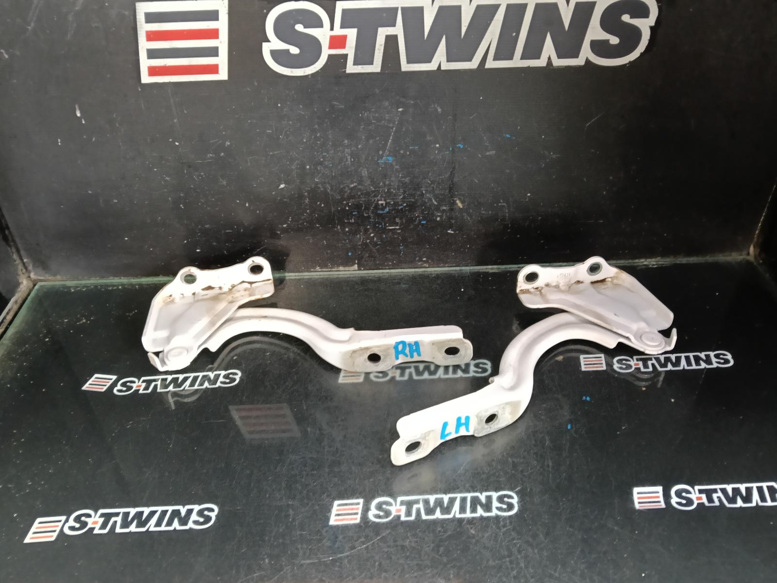 2018 HYUNDAI I30 BONNET HINGE STRUT HINGES (PAIR), PD, 03/17