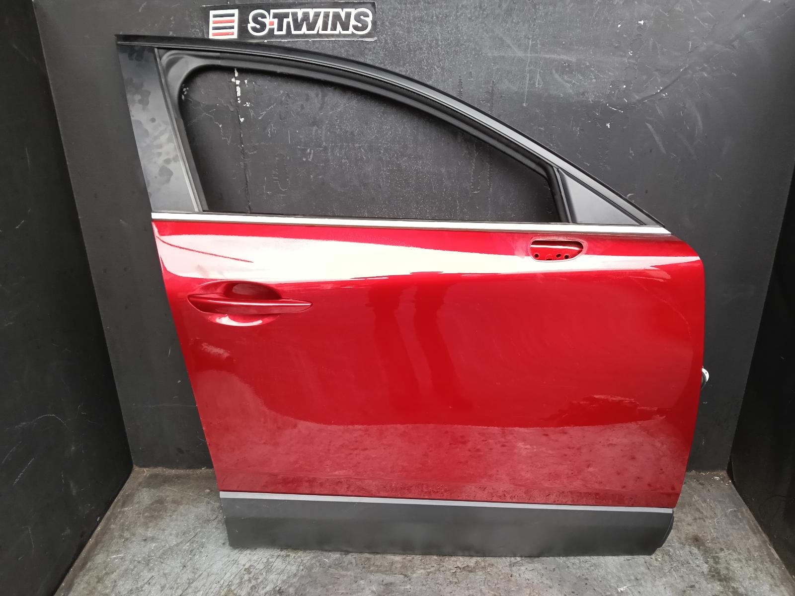 2024 MAZDA CX30 RIGHT FRONT DOOR DM, 10/19