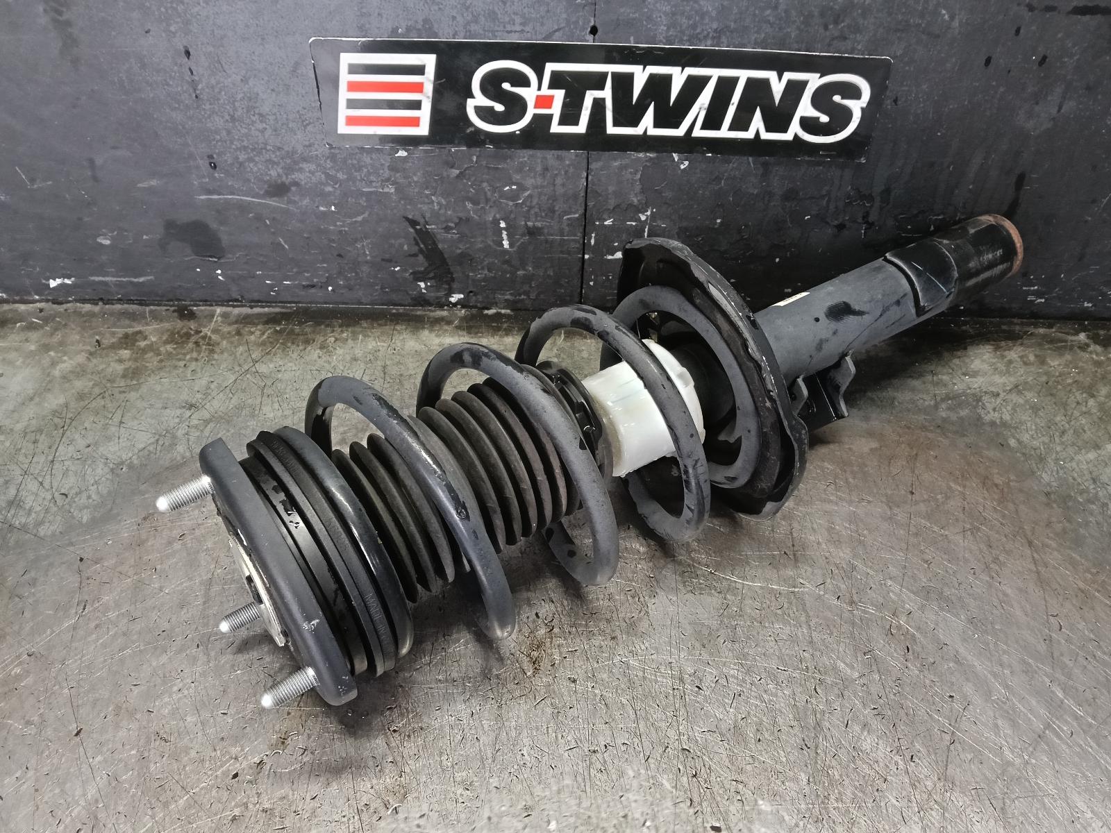 2024 MAZDA CX30 RIGHT FRONT STRUT DM, 10/19