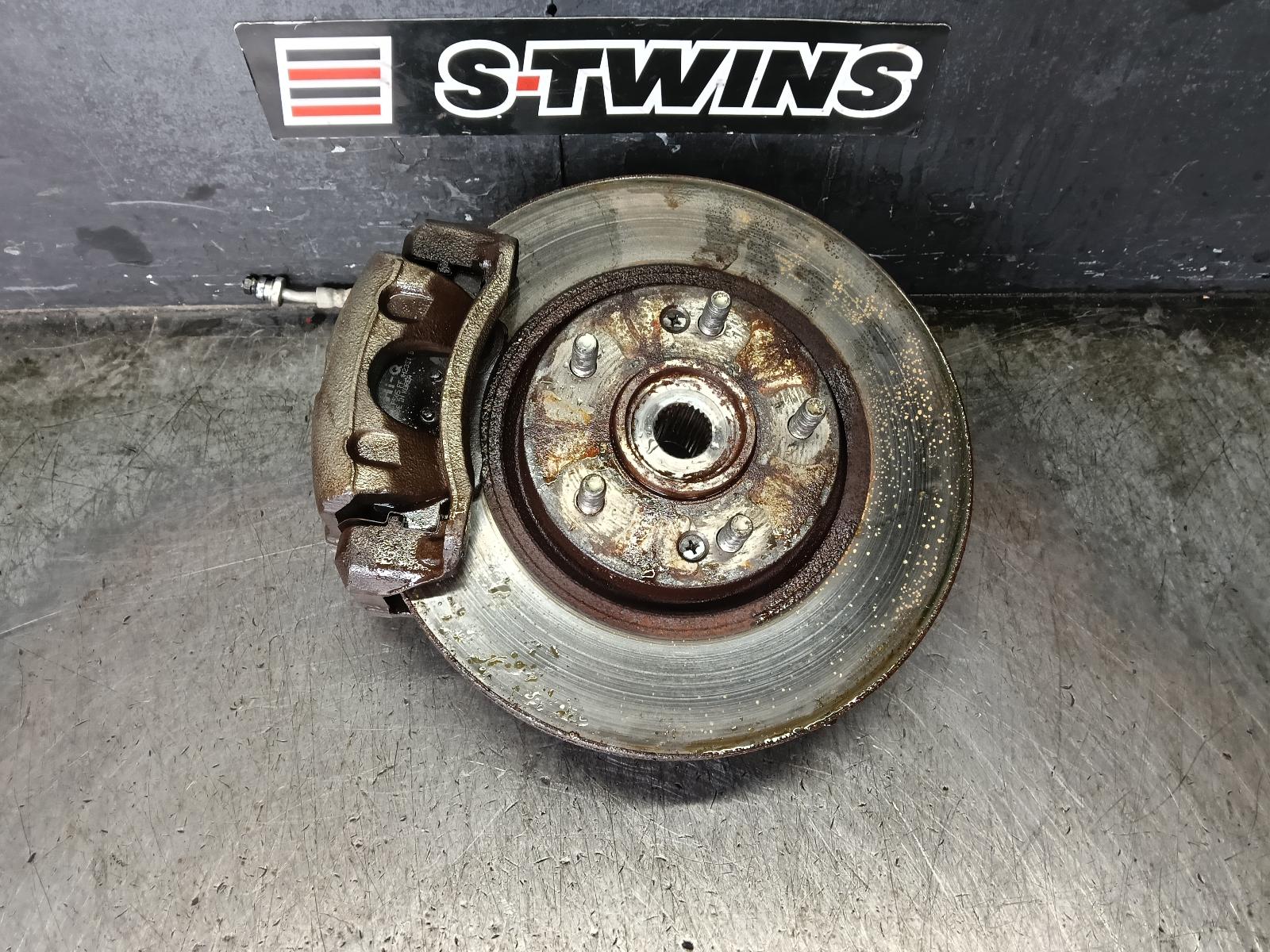 2014 KIA RONDO LEFT FRONT HUB ASSEMBLY RP, 06/13-09/16