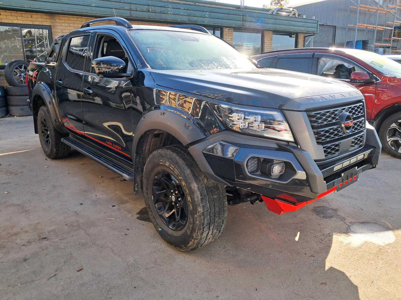 2021 NISSAN NAVARA RIGHT REAR WND REG MOTOR NP300, DUAL CAB, 04/15-01/26