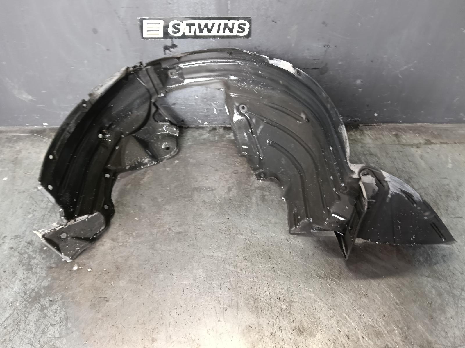 2015 MAZDA 3 RIGHT GUARD LINER BM-BN, FRONT, SEDAN, 11/13-02/19