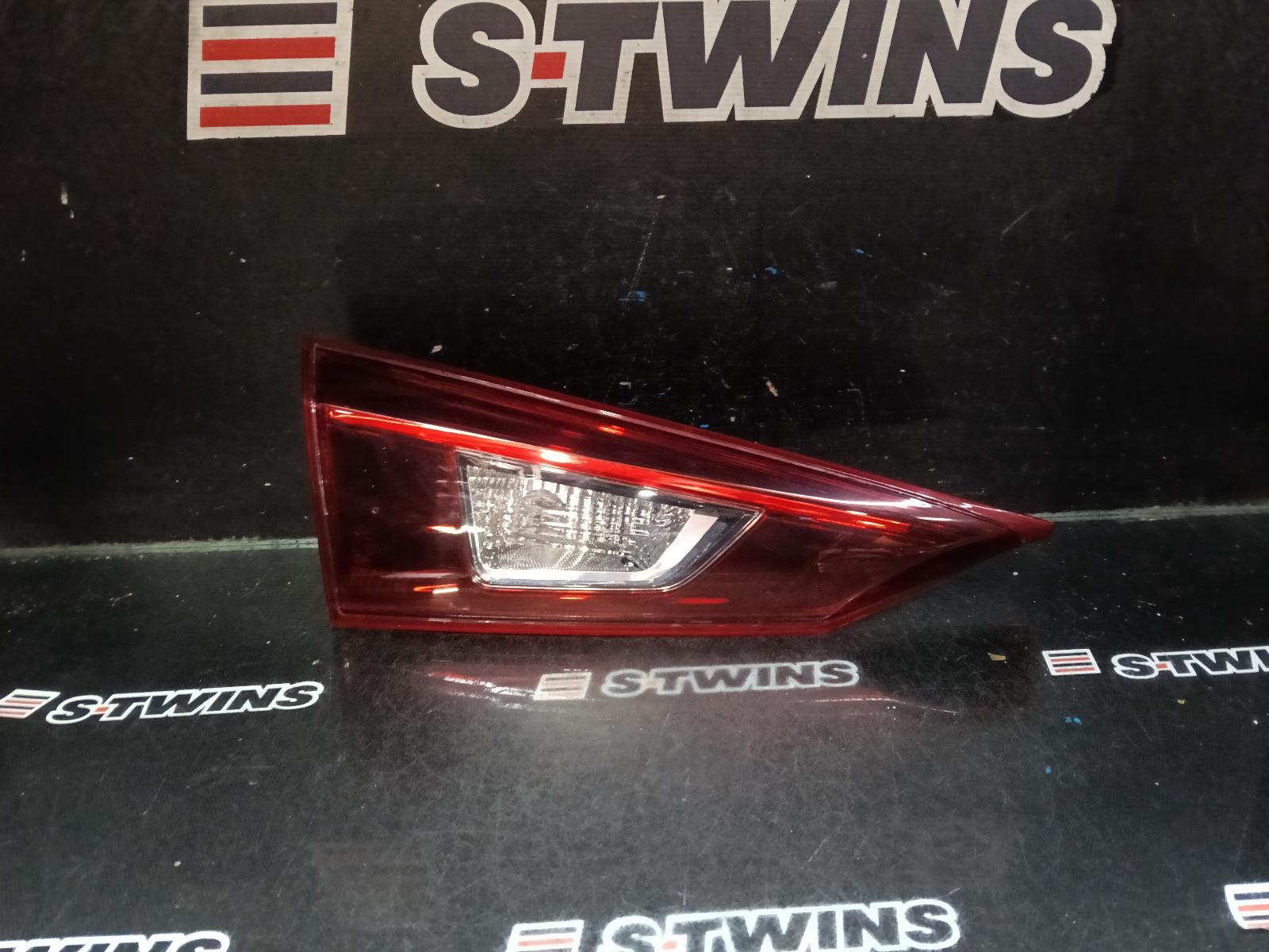 2015 MAZDA 3 REAR GARNISH BOOTLID LAMP (LH SIDE), NON LED TYPE, BM-BN, 11/13-02/19