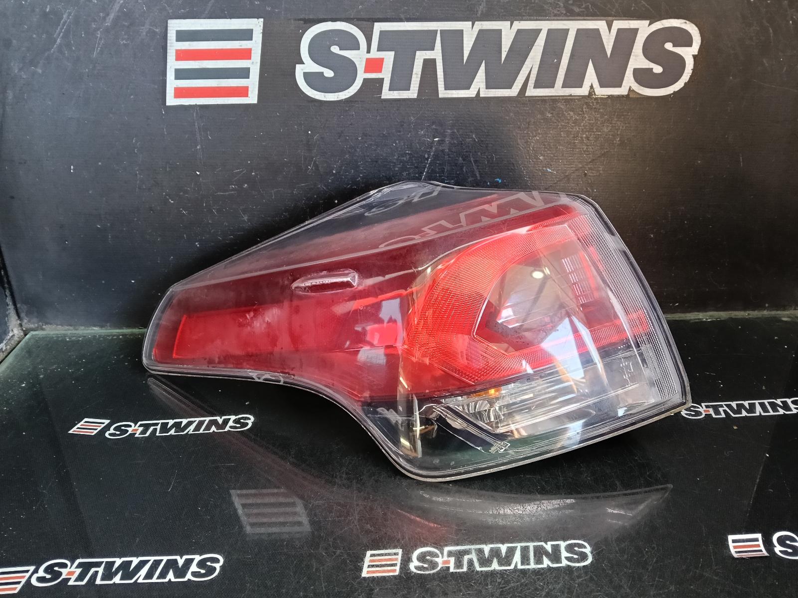 2016 TOYOTA RAV4 LEFT TAILLIGHT IN BODY, XA40, 10/15-12/18 0000417127