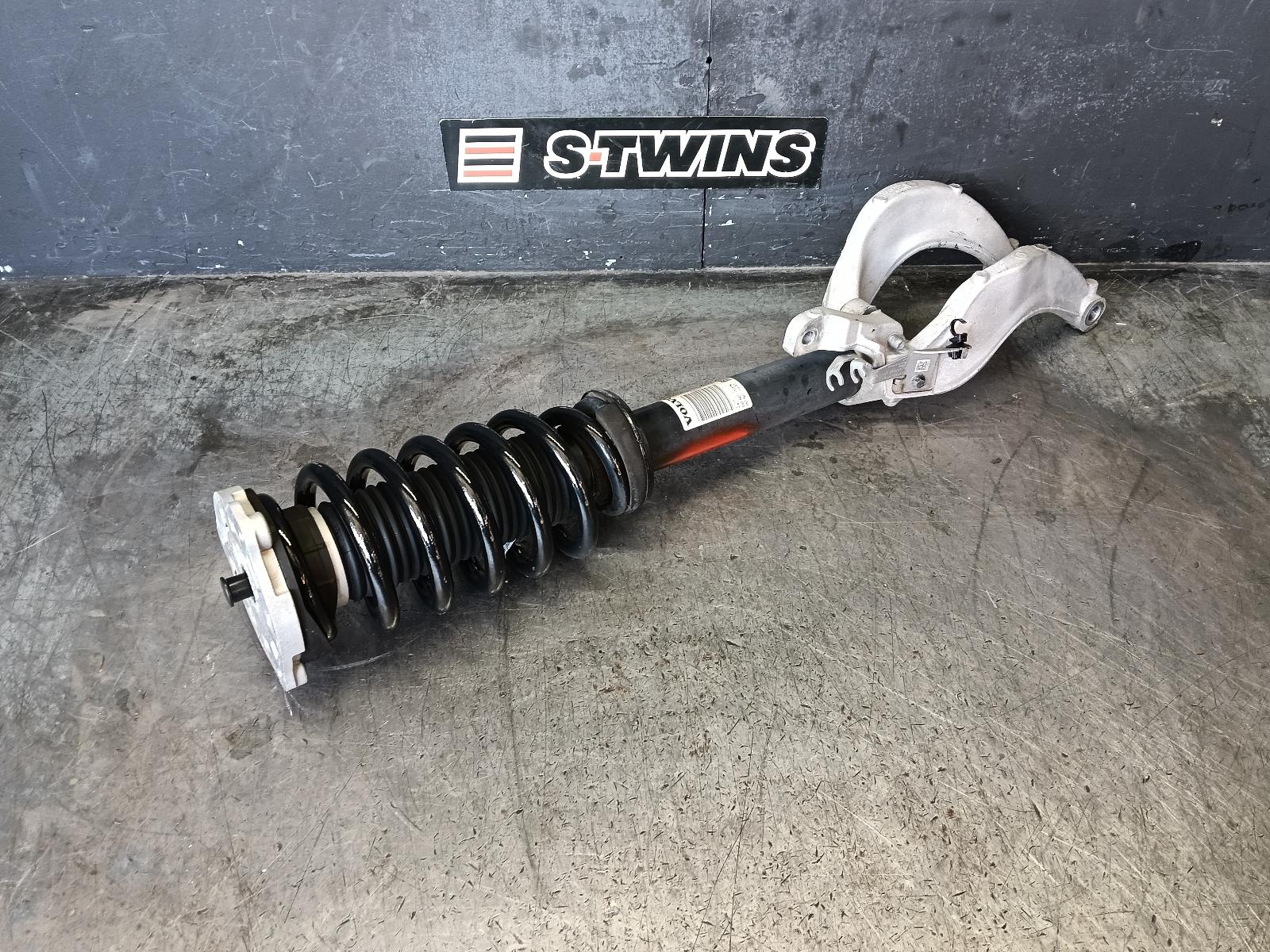 2019 VOLVO XC90 LEFT FRONT STRUT AIR RIDE TYPE, NON HYBRID, Mk2, 04/15- 0000421780