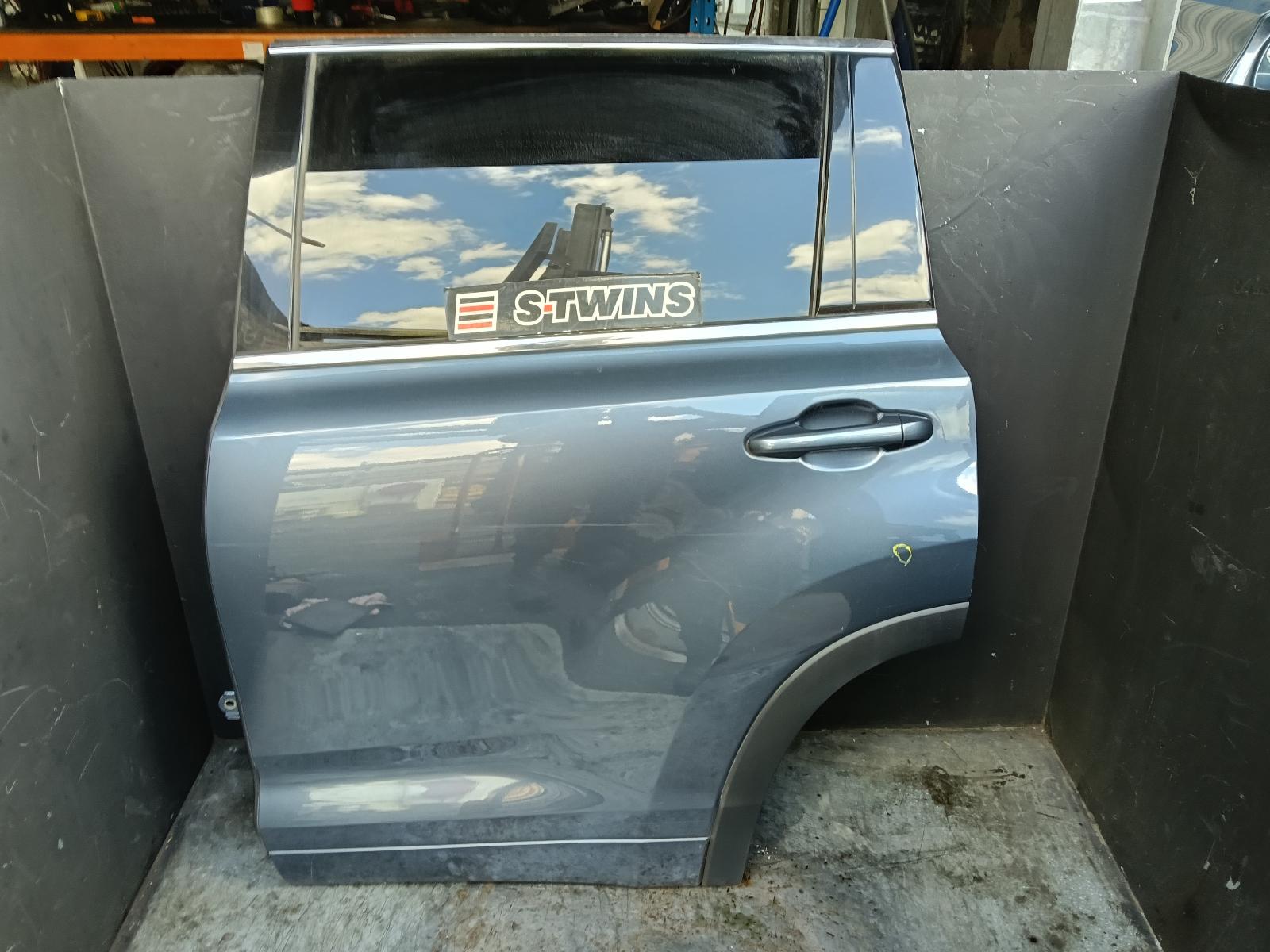 2018 TOYOTA KLUGER RIGHT REAR DOOR SLIDING GSU50/GSU55, 12/13-02/21