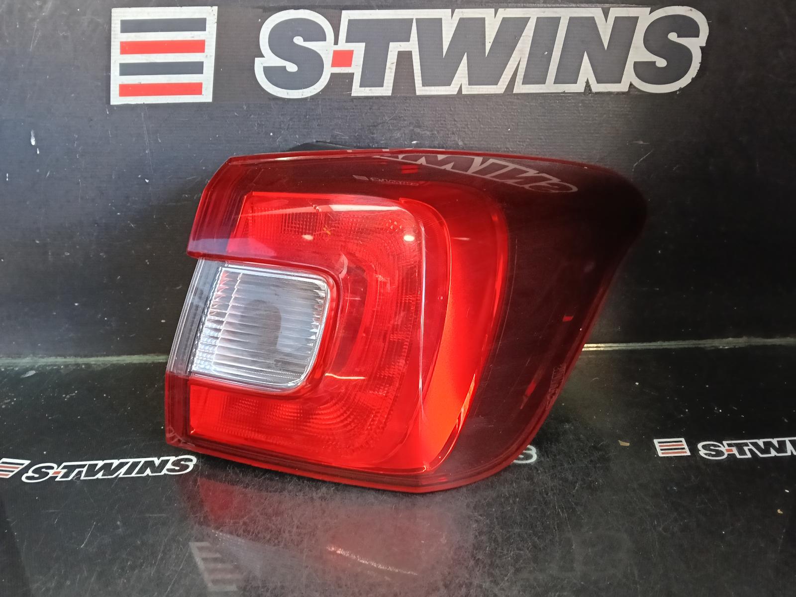 2016 SUBARU LEVORG RIGHT TAILLIGHT V1, 05/16-12/20