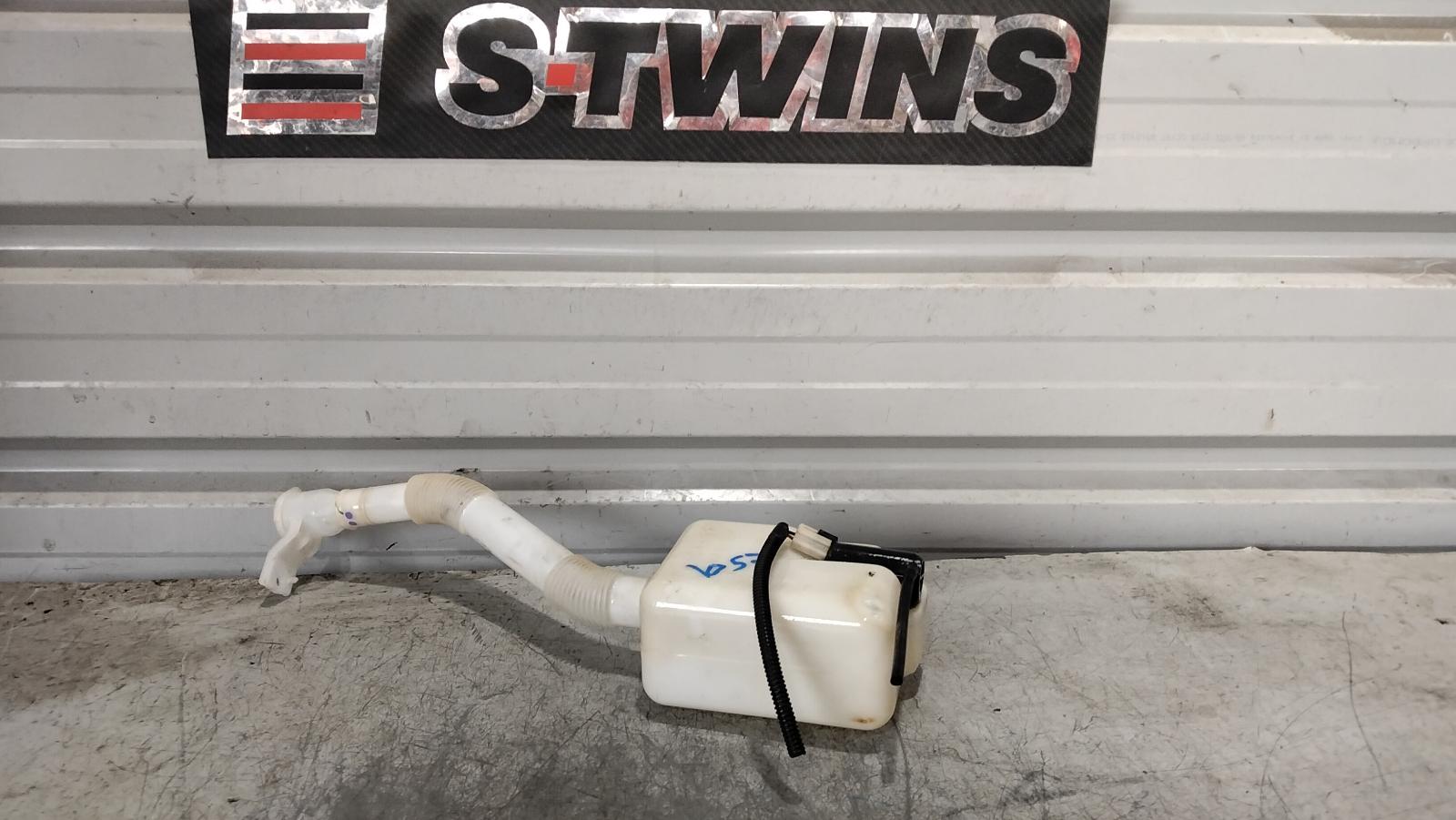 2020 MITSUBISHI TRITON WASHER BOTTLE MR, 11/18-10/23 0000423603