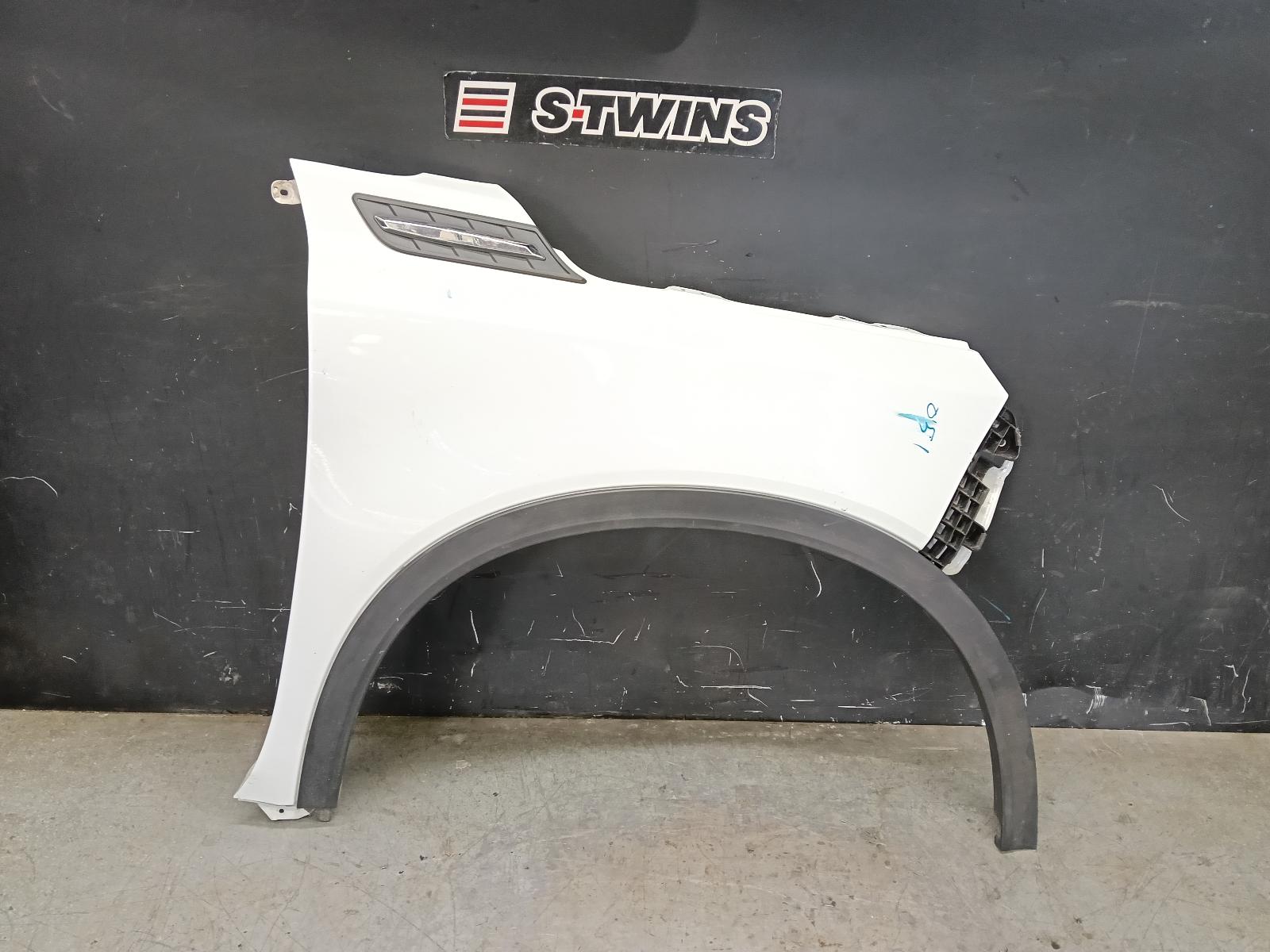 2016 SUZUKI VITARA RIGHT GUARD VITARA, LY (VIN TSM), NON INDICATOR TYPE, 06/15- 0000421861
