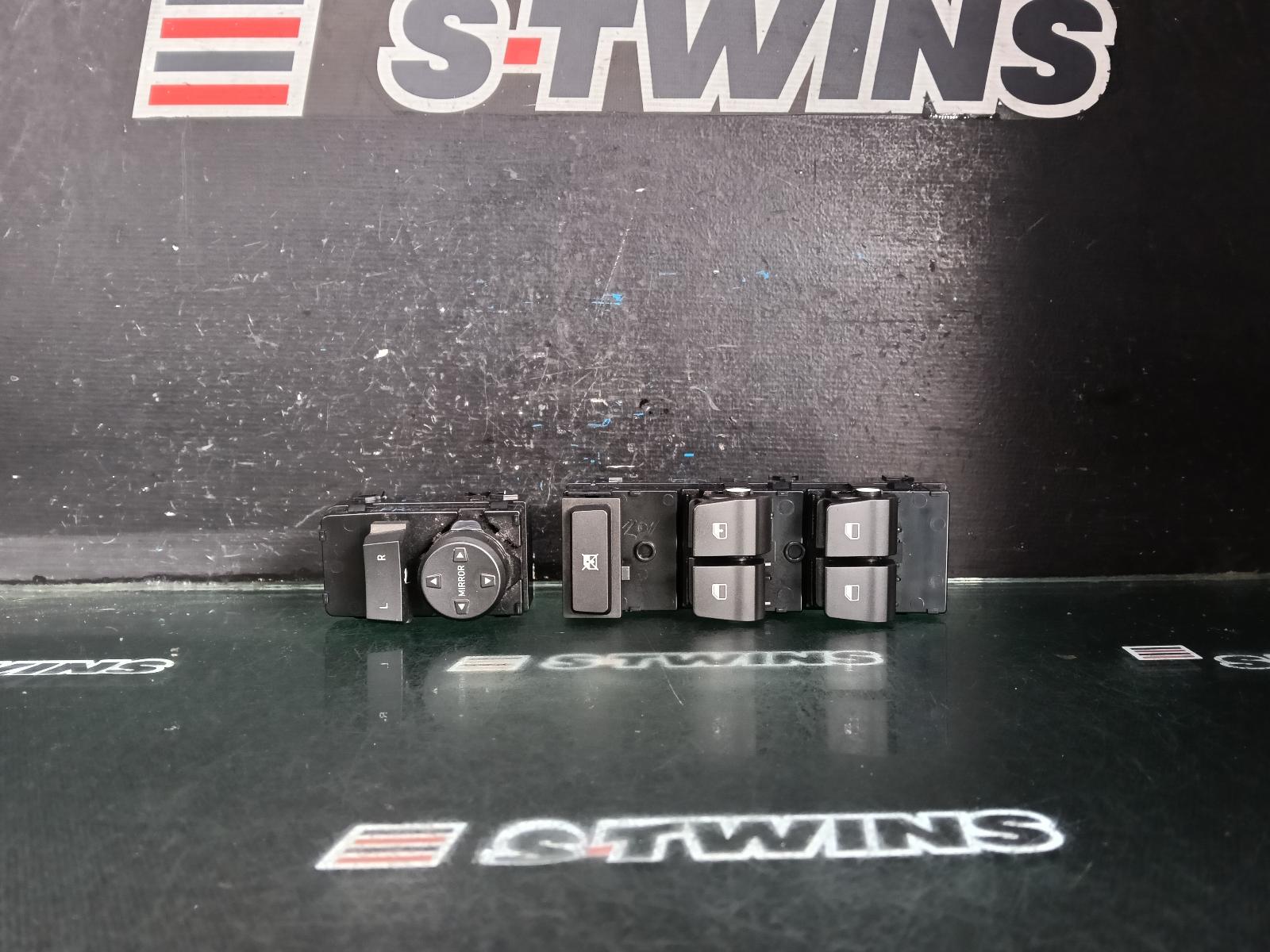 2018 HYUNDAI I30 PWR DR WIND SWITCH PD, RH FRONT (MASTER SWITCH), W/ AUTO DOWN TYPE (DRIVER SIDE ONLY), HATCH/FASTBACK/WAGON, 03/17-12/25 0000428845
