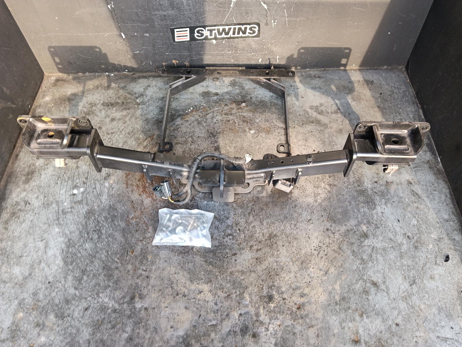 2017 LAND ROVER RANGEROVER SPORT TOWBAR L494, 12/13-04/22 0000428804