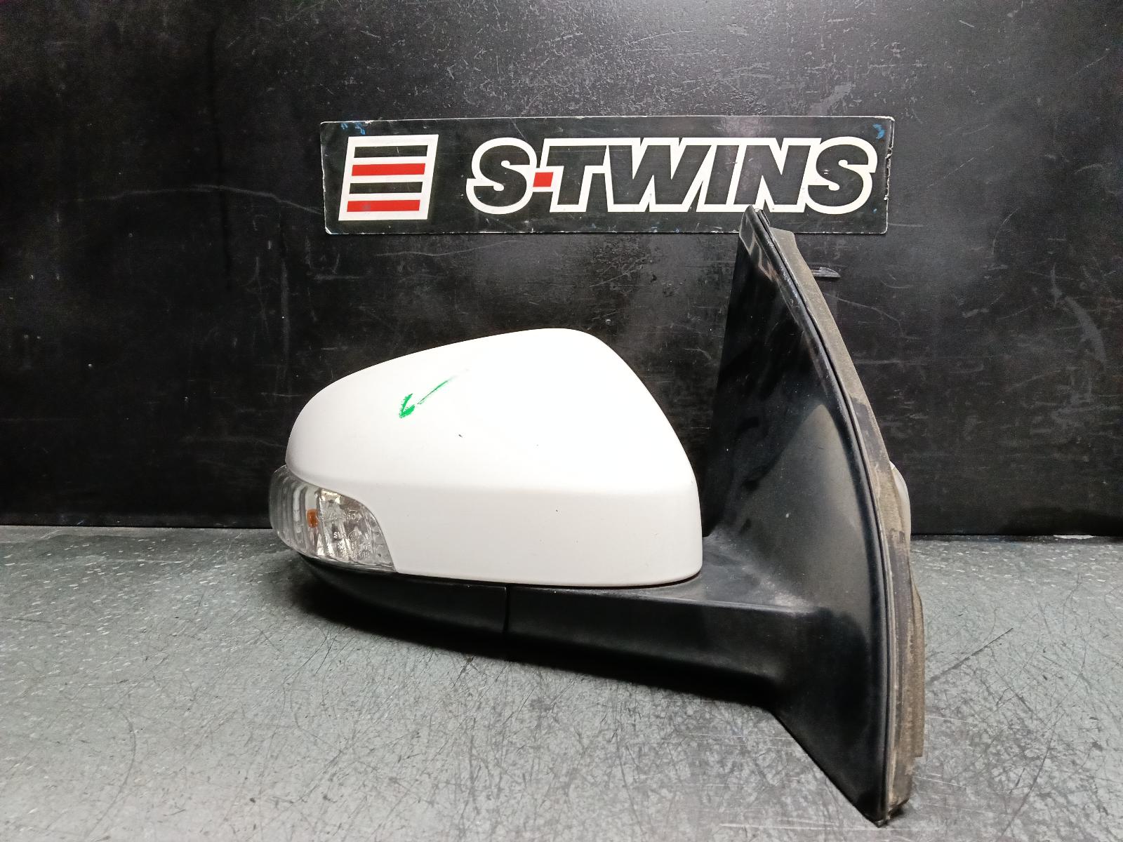 2016 FORD FALCON RIGHT DOOR MIRROR FG-FGX, W/ INDICATOR TYPE, G6E, 05/08-12/16 0000404204