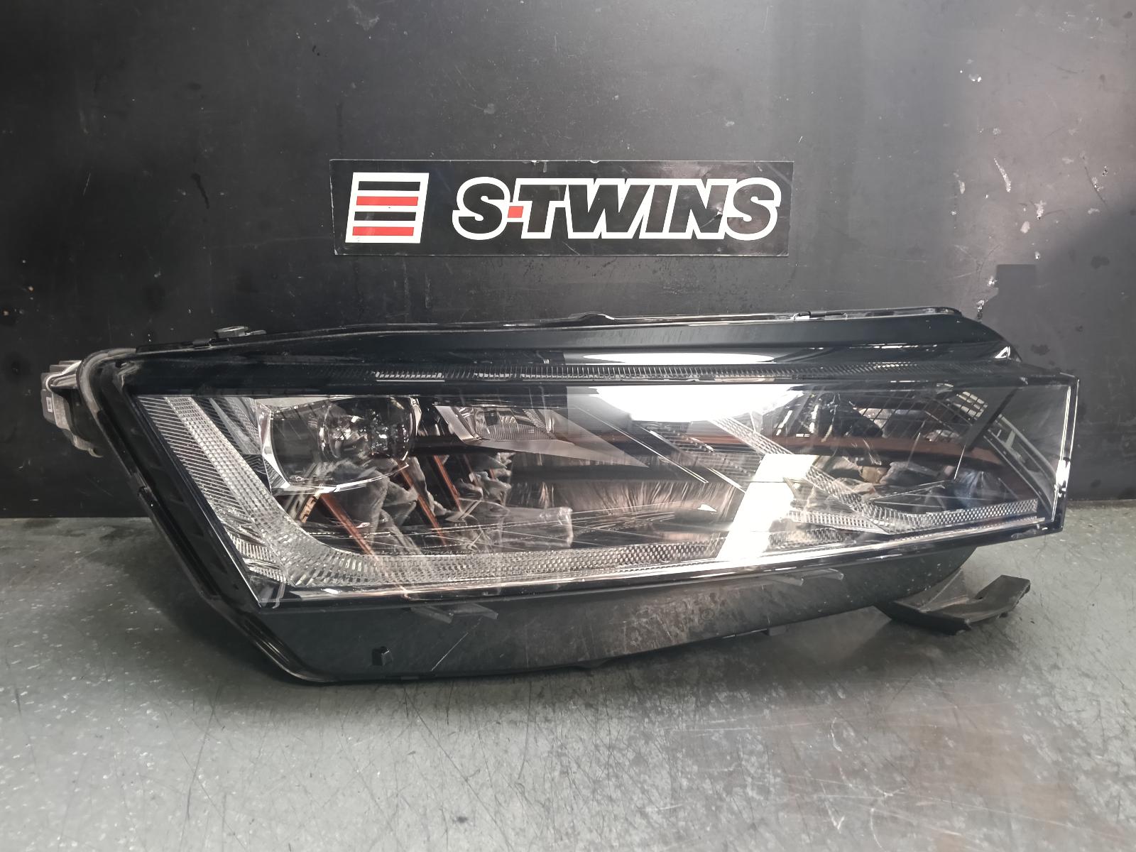 2023 SKODA OCTAVIA RIGHT HEADLAMP NX, W/ MATRIX LED TYPE, 10/20-05/24 0000427209
