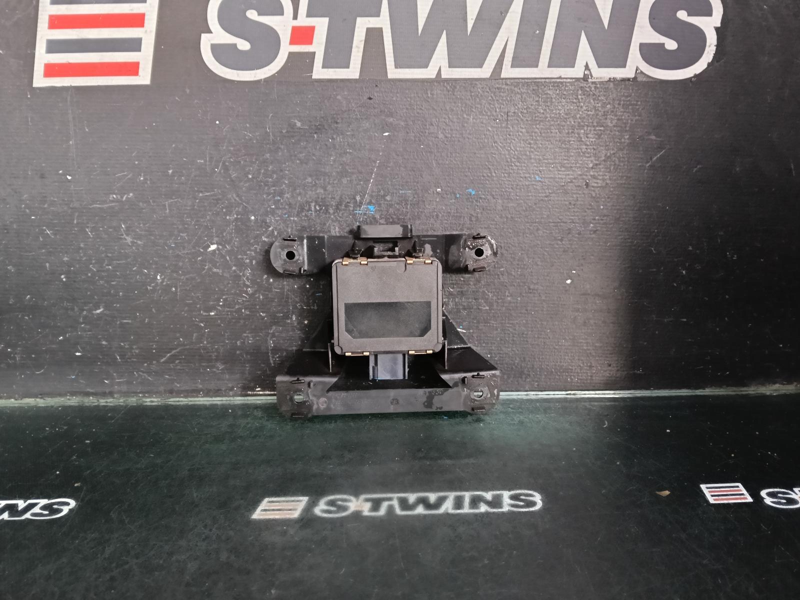 2017 SKODA OCTAVIA REVERSE CAMERA NE, FRONT RADAR SENSOR (GRILLE MOUNTED), P/N 3QF907561A, 03/17-09/20 0000430523