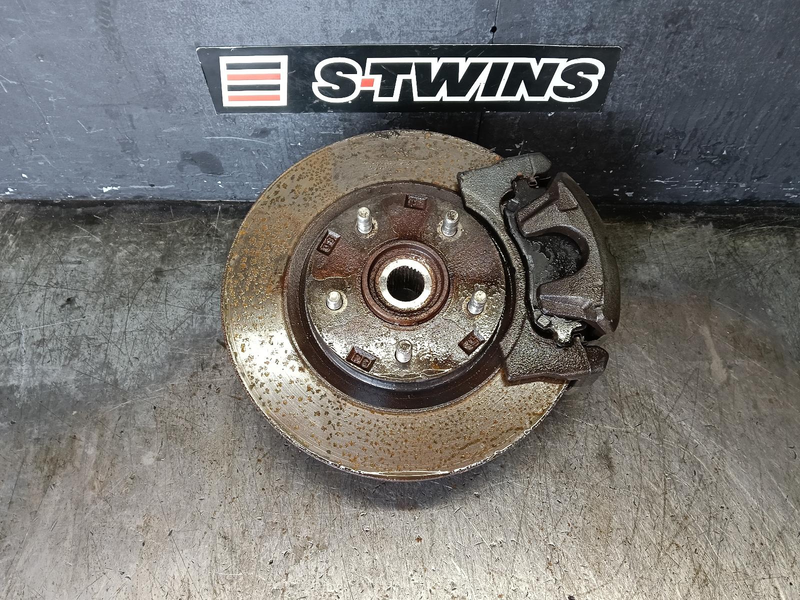 2019 MITSUBISHI OUTLANDER RIGHT FRONT HUB ASSEMBLY ZG-ZL, FWD/AWD, 11/06-07/21 0000426202