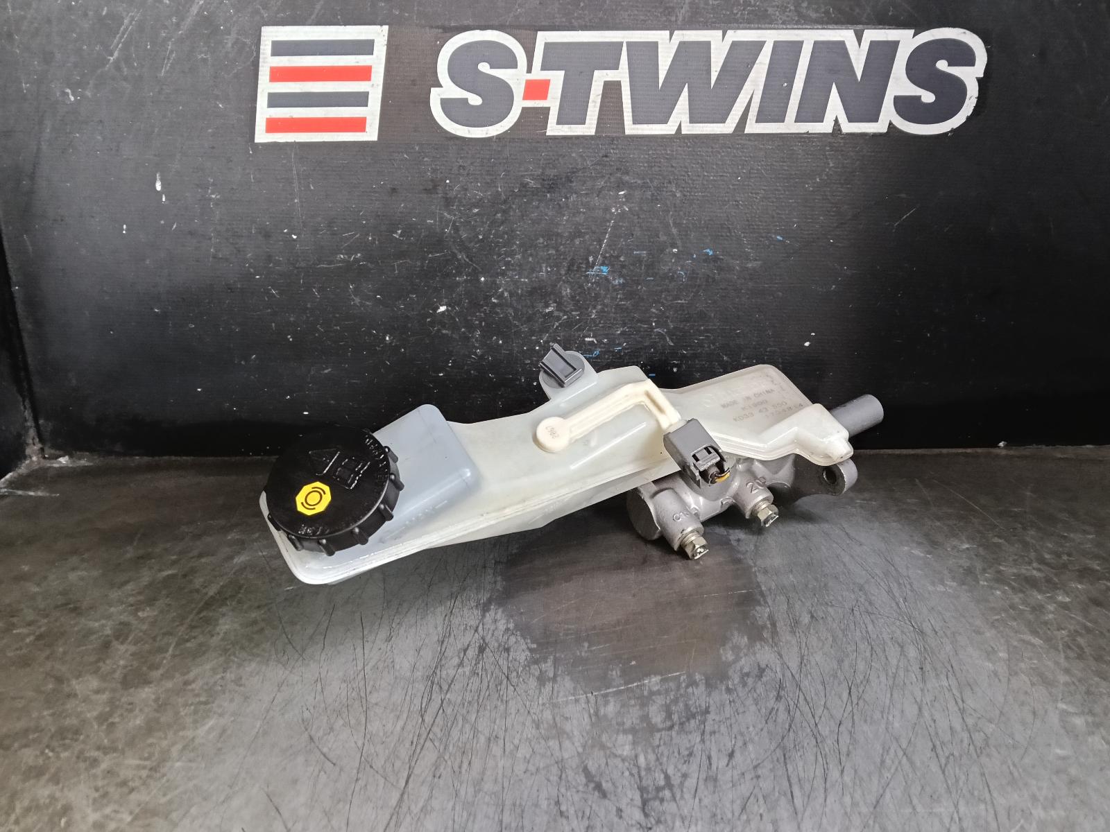 2017 MAZDA CX5 MASTER CYLINDER KF, PETROL, 2.5, NON TURBO, AUTO T/M, 02/17-03/26