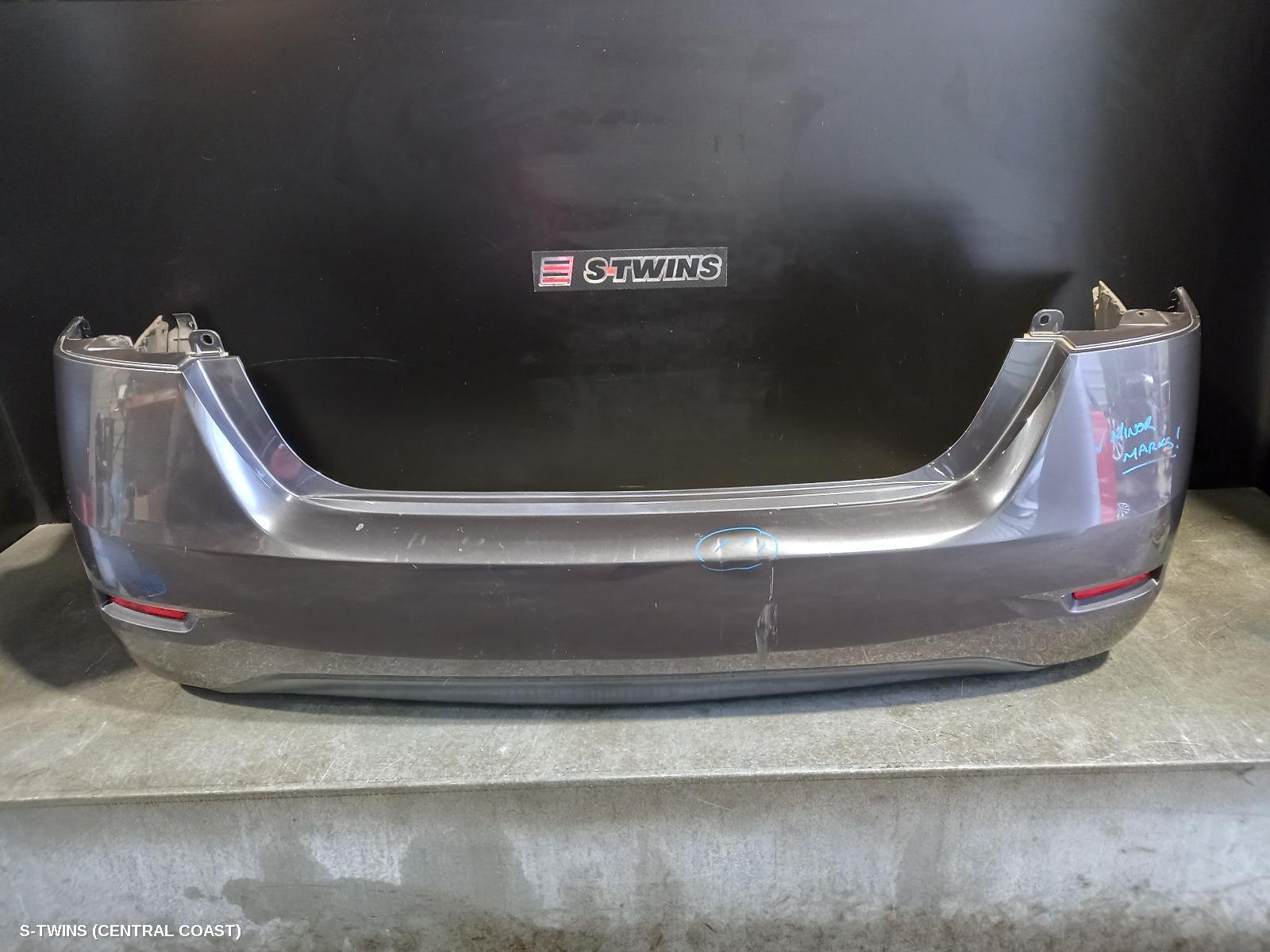 2016 Nissan Pulsar Rear Bumper 202153 - S-TWINS SPARES