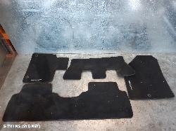2018 Kia Sorento Floor Mats Um 03/15-01/20 0000101784