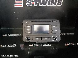 2015 Kia Carnival/Grand Carnival Radio Cd Dvd Sat Tv  Radio/Cd W/ Bluetooth Yp 02/15-10/20 0000161765