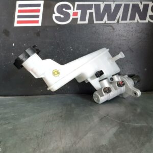 2015 Hyundai Veloster Master Cylinder Fs 12/11-08/19 0000201499