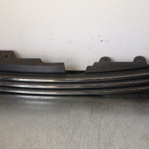 2003 Nissan Elgrand Grille Radiator Grille E51 W/ Centre Bar Type 05/02-08/04 0000061055