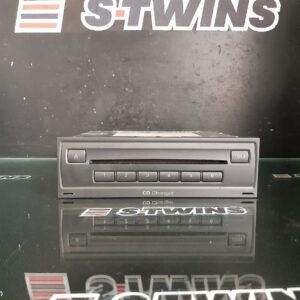 2011 Audi Q7 Radio Cd Dvd Sat Tv Cd Changer/Stacker (Glovebox) 4L 09/06-04/11 0000173461