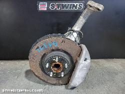 2015 Hyundai Genesis Left Front Hub Assembly 217440