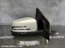 2012 Mercedes B Class Right Door Mirror W246 Colour Coded W/ Black Gloss Arm Power Fold Non Memory Non Blindspot Assist Type 12/11-01/15 146641