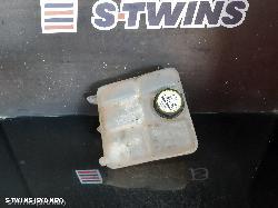 2013 Ford Focus Overflow Bottle 131024