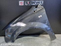 2012 Chrysler Voyager Left Guard 0000167673