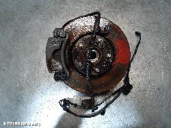 2017 Hyundai I40 Left Front Hub Assembly 0000096457