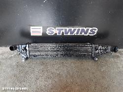 2013 Chrysler 300C Intercooler 0000111566
