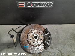 2011 Volkswagen Caddy Right Front Hub Assembly 0000181387